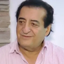 Portrait of Jorge Oñate