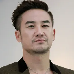 Portrait of Uhm Tae-woong