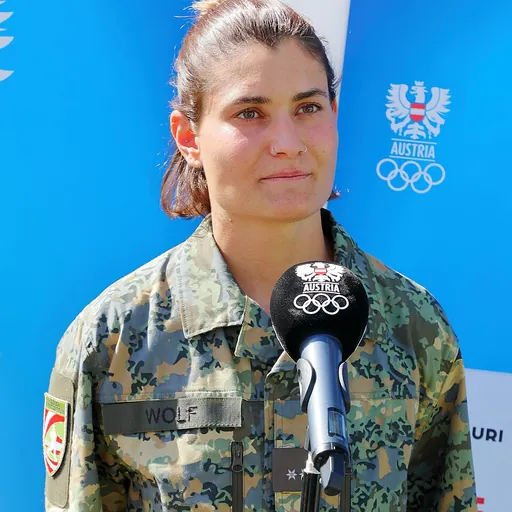 Portrait of Lara Wolf