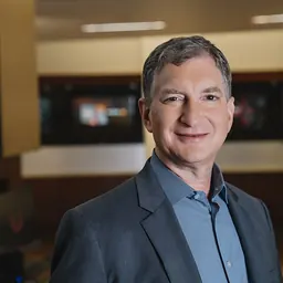 Portrait of Mark Papermaster