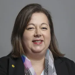 Portrait of Kirsten Oswald