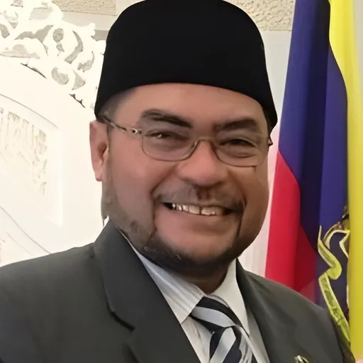 Portrait of Mujahid Yusof Rawa