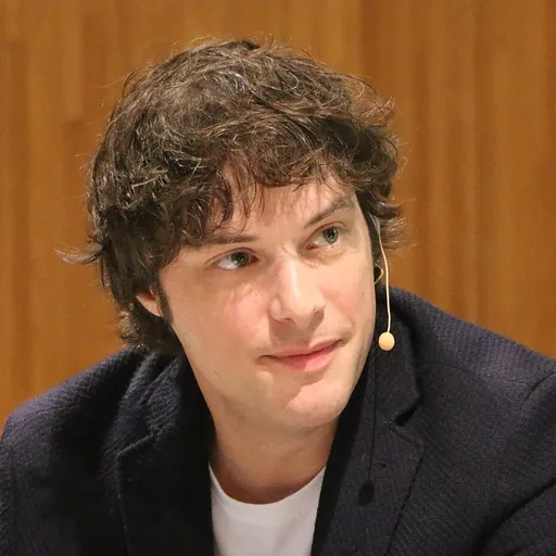 Portrait of Jordi Cruz