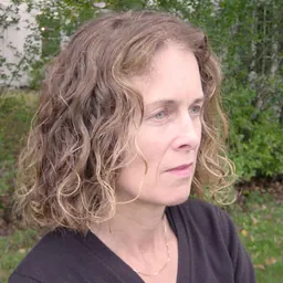 Portrait of Deborah Warren