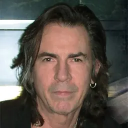 Portrait of Erik Scott