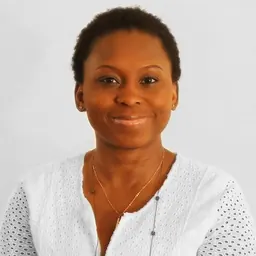 Portrait of Lola Omolola