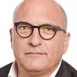 Portrait of Andrea Cozzolino