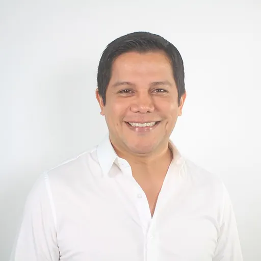Portrait of Omar Menéndez