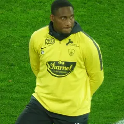 Portrait of Donovan Léon