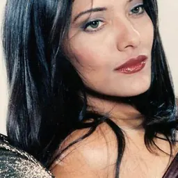 Portrait of Lya Barrioz