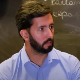 Portrait of Leandro Grass