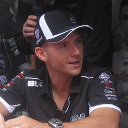 Portrait of Lee Holdsworth