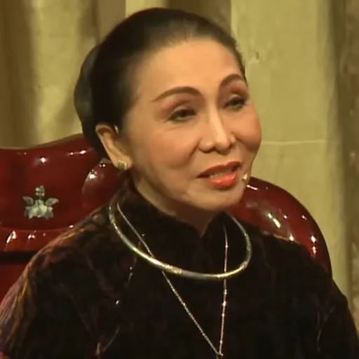 Portrait of Bạch Tuyết