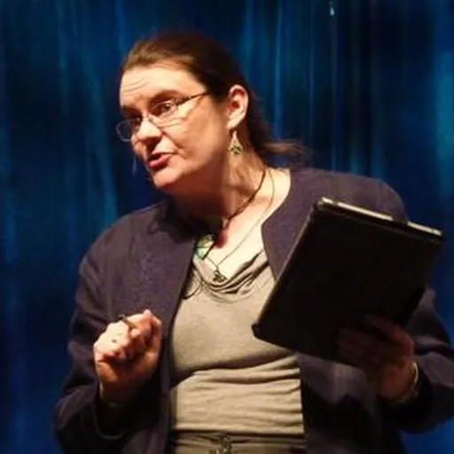 Portrait of Jennifer Quinn