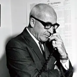 Portrait of Teno Roncalio