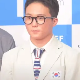 Portrait of Shin Jea-hwan