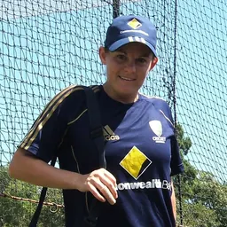 Portrait of Erin Osborne