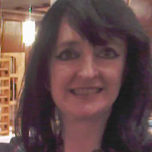 Portrait of Freda Warrington
