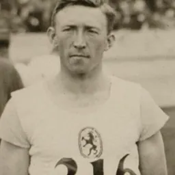 Portrait of Pleun van Leenen