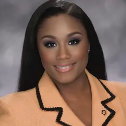 Portrait of Raychel Proudie