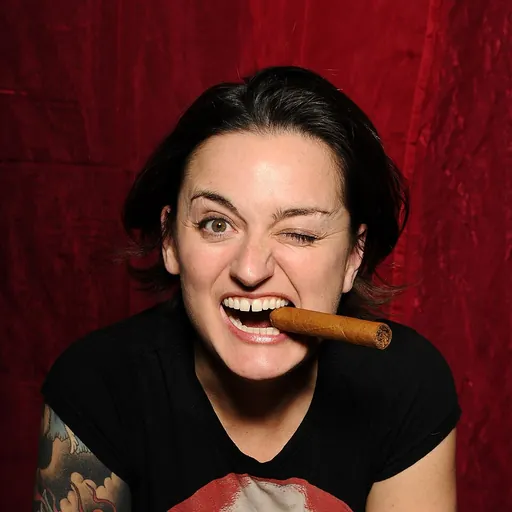Portrait of Zoe Lyons