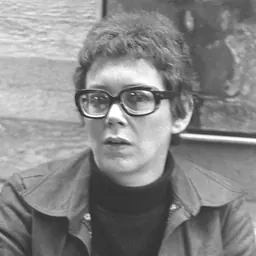 Portrait of Edna Shavit