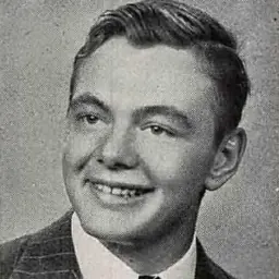 Portrait of Bob Momsen