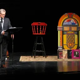Portrait of Stuart McLean