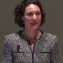 Portrait of Emily Bazelon