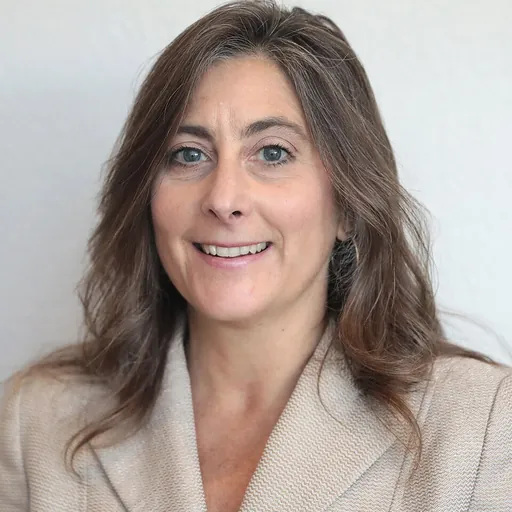 Portrait of Heather Scott
