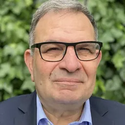 Portrait of Ofer Lahav