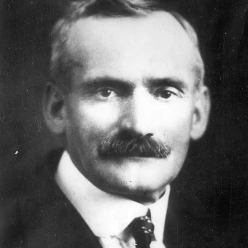 Portrait of Erland Lee