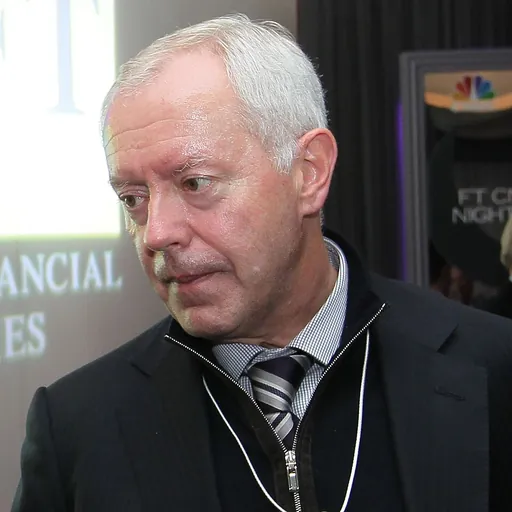 Portrait of Huw Jenkins