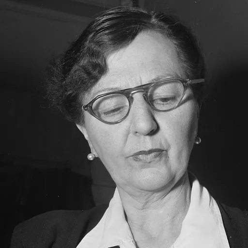 Portrait of Doris Fitton
