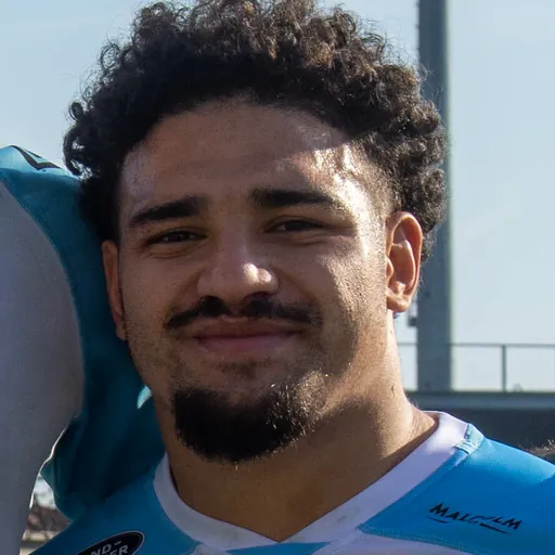 Portrait of Sione Tuipulotu