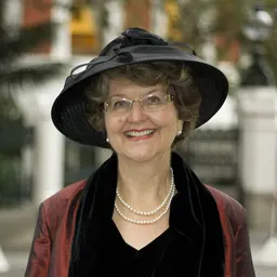 Portrait of Denise Robinson