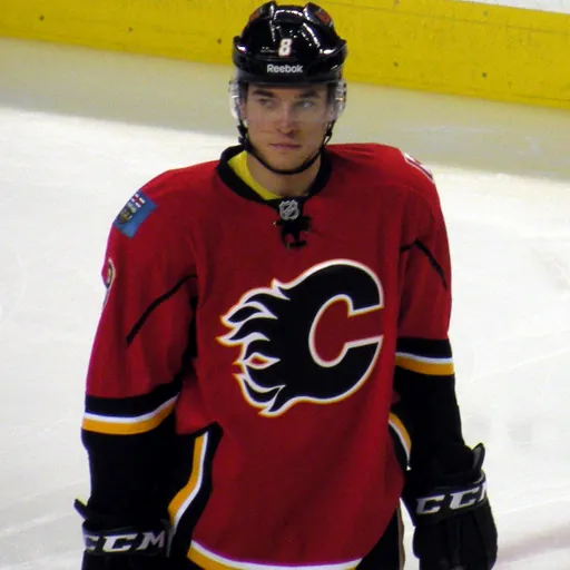 Portrait of Krys Kolanos