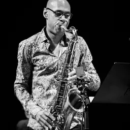 Portrait of Joshua Redman