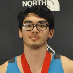 Portrait of Noah Bratschi