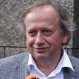 Portrait of Henk Bleker