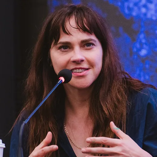 Portrait of Fiona Dourif