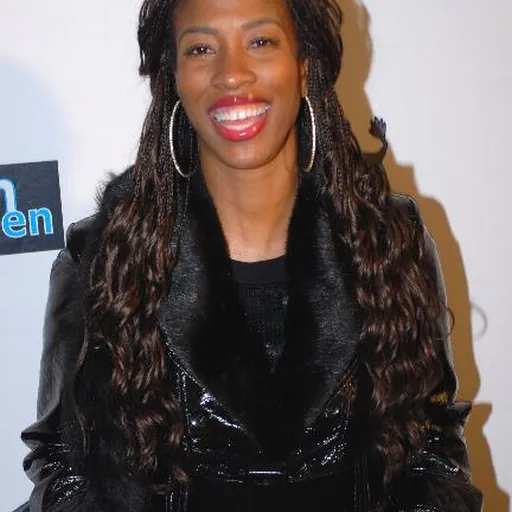 Portrait of Shondrella Avery