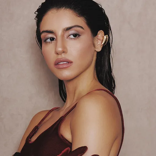 Portrait of Isabela Souza