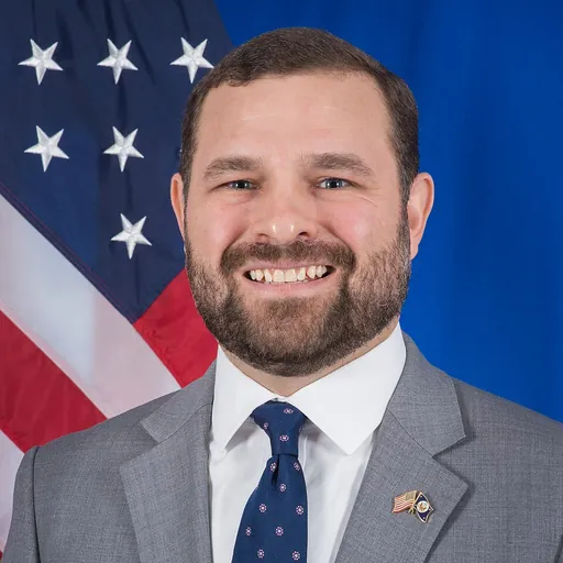 Portrait of Aaron Ringel