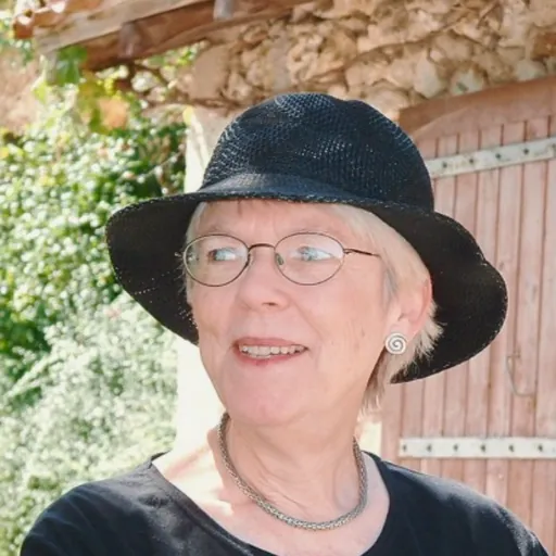 Portrait of Carole Satyamurti