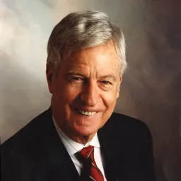 Portrait of Mallory Horne