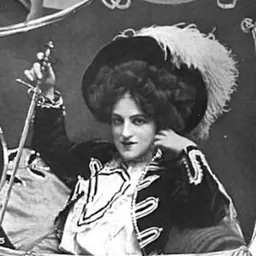 Portrait of Nell Emerald