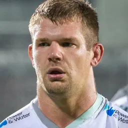 Portrait of Olly Cracknell