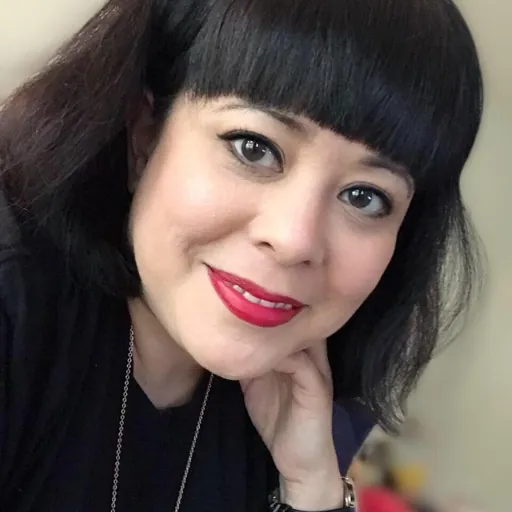 Portrait of Erin Entrada Kelly