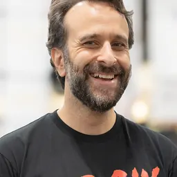 Portrait of Kaveh Taherian